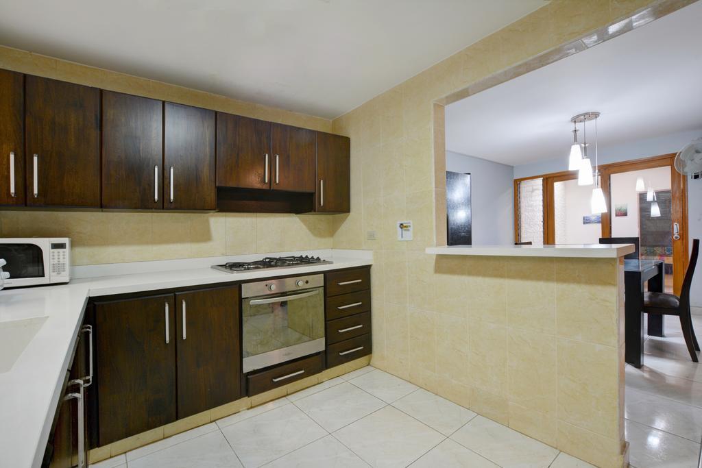 Casa Grande Grupos Siete Big House 7 Bedrooms Holiday home Medellin